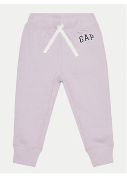 Gap Spodnie dresowe 794209-03 Fioletowy Regular Fit ze sklepu MODIVO w kategorii Spodnie dziewczęce - zdjęcie 170526057