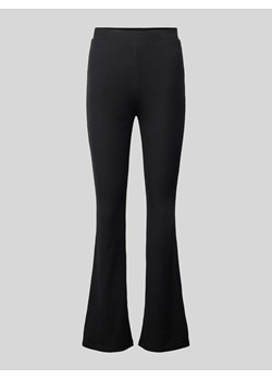 Spodnie o rozkloszowanym kroju w jednolitym kolorze ze sklepu Peek&Cloppenburg  w kategorii Spodnie damskie - zdjęcie 170530175