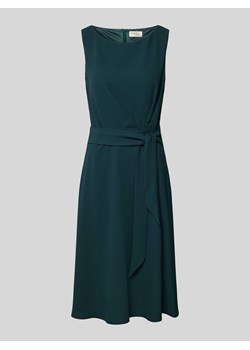 Sukienka koktajlowa z wiązanym paskiem ze sklepu Peek&Cloppenburg  w kategorii Sukienki - zdjęcie 170530355