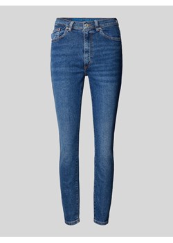 NOWOŚĆ w P&C*: Jeansy o kroju slim fit model ‘Malu’ ze sklepu Peek&Cloppenburg  w kategorii Jeansy damskie - zdjęcie 170530457