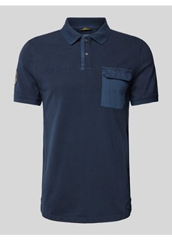 Koszulka polo z wyhaftowanym logo ze sklepu Peek&Cloppenburg  w kategorii T-shirty męskie - zdjęcie 170530545