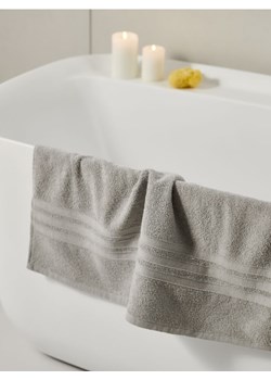 Sinsay - Ręcznik bawełniany - szary ze sklepu Sinsay w kategorii Ręczniki - zdjęcie 170531698