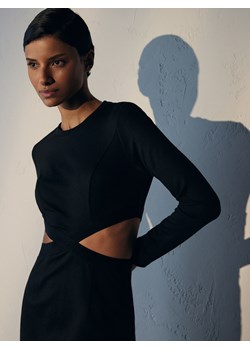 Reserved - Dzianinowa sukienka midi z wycięciami - czarny ze sklepu Reserved w kategorii Sukienki - zdjęcie 170532175