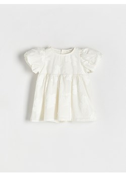 Reserved - Sukienka w kwiaty - złamana biel ze sklepu Reserved w kategorii Ubranka do chrztu - zdjęcie 170532349