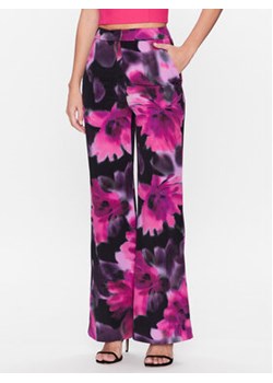 Morgan Spodnie materiałowe 231-PCHARM.F Różowy Relaxed Fit ze sklepu MODIVO w kategorii Spodnie damskie - zdjęcie 170544168
