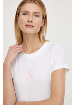 Calvin Klein Jeans t-shirt bawełniany kolor biały ze sklepu ANSWEAR.com w kategorii Bluzki damskie - zdjęcie 170544735
