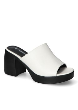 Klapki Goodin GD-FL1632A Białe ze sklepu Arturo-obuwie w kategorii Klapki damskie - zdjęcie 170545567