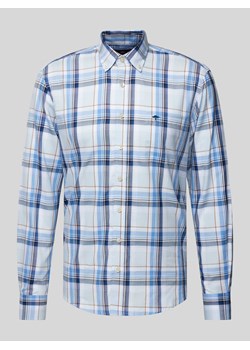 Koszula casualowa o kroju slim fit w szkocką kratę ze sklepu Peek&Cloppenburg  w kategorii Koszule męskie - zdjęcie 170550697