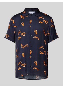 Koszula casualowa o kroju regular fit z wiskozy ze sklepu Peek&Cloppenburg  w kategorii Koszule męskie - zdjęcie 170551498