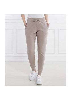 Tommy Hilfiger Spodnie dresowe | Regular Fit ze sklepu Gomez Fashion Store w kategorii Spodnie damskie - zdjęcie 170553308