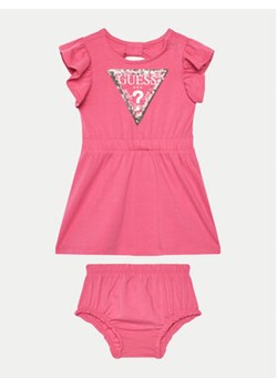 Guess Sukienka codzienna A4GK06 K6YW4 Różowy Regular Fit ze sklepu MODIVO w kategorii Sukienki niemowlęce - zdjęcie 170553879