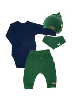 Komplet niemowlęcy body + spodnie + czapka i apaszka zielony ze sklepu 5.10.15 w kategorii Komplety niemowlęce - zdjęcie 170556308