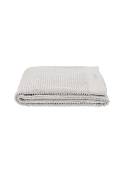 Zone Denmark średni ręcznik bawełniany Classic Soft Grey 70 x 140 cm ze sklepu ANSWEAR.com w kategorii Ręczniki - zdjęcie 170578136