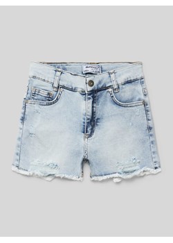 Szorty jeansowe z efektem znoszenia ze sklepu Peek&Cloppenburg  w kategorii Spodenki dziewczęce - zdjęcie 170581187