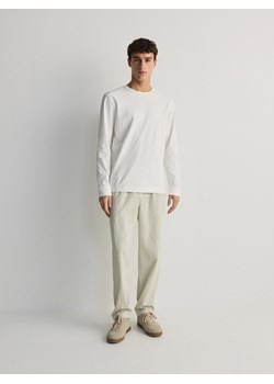 Reserved - Spodnie jogger - złamana biel ze sklepu Reserved w kategorii Spodnie męskie - zdjęcie 170588286