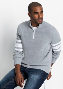 Sweter ze stójką z zamkiem, z bawełny z recyklingu ze sklepu bonprix w kategorii Swetry męskie - zdjęcie 170592117