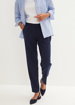 Spodnie z gumką w talii i zaprasowanym kantem ze sklepu bonprix w kategorii Spodnie damskie - zdjęcie 170605088