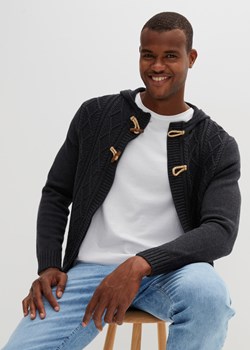 Sweter rozpinany we wzór w warkocze ze sklepu bonprix w kategorii Swetry męskie - zdjęcie 170605539