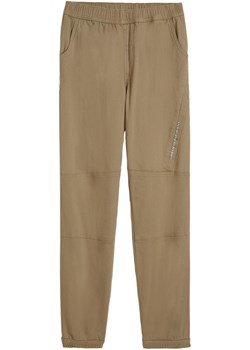 Spodnie chłopięce twillowe, z gumką w talii, Loose Fit ze sklepu bonprix w kategorii Spodnie chłopięce - zdjęcie 170607768