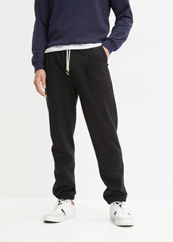 Spodnie dresowe ze sklepu bonprix w kategorii Spodnie męskie - zdjęcie 170610318