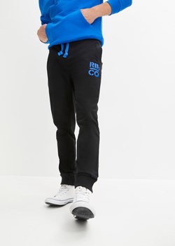 Spodnie sportowe z poliestru z recyklingu ze sklepu bonprix w kategorii Spodnie męskie - zdjęcie 170610765
