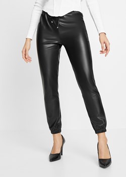 Spodnie ze sztucznej skóry ze sklepu bonprix w kategorii Spodnie damskie - zdjęcie 170611996