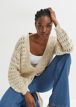 Kardigan w ażurowy wzór ze sklepu bonprix w kategorii Swetry damskie - zdjęcie 170619498