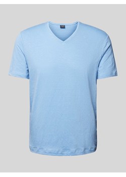 T-shirt z dekoltem w serek ze sklepu Peek&Cloppenburg  w kategorii T-shirty męskie - zdjęcie 170634687
