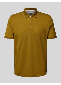 Koszulka polo z kieszenią na piersi i wyhaftowanym logo ze sklepu Peek&Cloppenburg  w kategorii T-shirty męskie - zdjęcie 170634955