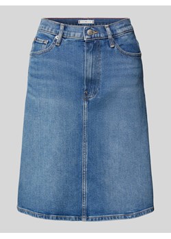 Spódnica o długości do kolan z detalami z logo ze sklepu Peek&Cloppenburg  w kategorii Spódnice - zdjęcie 170635015