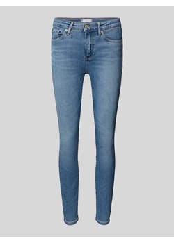 Jeansy o kroju skinny fit z detalem z logo ze sklepu Peek&Cloppenburg  w kategorii Jeansy damskie - zdjęcie 170635128