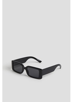 H & M - Prostokątne okulary przeciwsłoneczne - Czarny ze sklepu H&M w kategorii Okulary przeciwsłoneczne dziecięce - zdjęcie 170635549