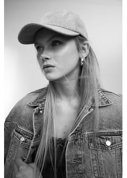 H & M - Dżinsowa czapka z daszkiem - Niebieski ze sklepu H&M w kategorii Czapki z daszkiem damskie - zdjęcie 170636889