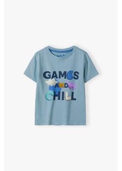 Bawełniany niebieski t-shirt chłopięcy - Games and chill ze sklepu 5.10.15 w kategorii T-shirty chłopięce - zdjęcie 170642055