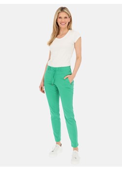 Zielone casualowe spodnie damskie na gumce Red Button Tessy ze sklepu Eye For Fashion w kategorii Spodnie damskie - zdjęcie 170644135