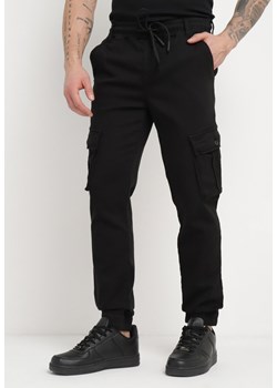 Czarne Bawełniane Spodnie Bojówki Wiązane w Pasie Riyala ze sklepu Born2be Odzież w kategorii Spodnie męskie - zdjęcie 170646507
