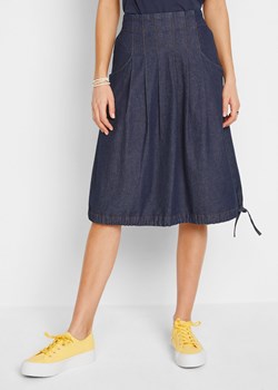 Spódnica dżinsowa ze stretchem, ze szczypankami, wiązanym troczkiem i wygodnym paskiem w talii ze sklepu bonprix w kategorii Spódnice - zdjęcie 170647937