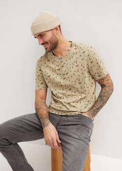Shirt z dekoltem henley i krótkim rękawem, bawełna organiczna ze sklepu bonprix w kategorii T-shirty męskie - zdjęcie 170649698