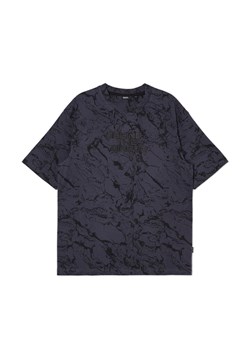 Cropp - Fioletowy t-shirt z printem all over - szary ze sklepu Cropp w kategorii T-shirty męskie - zdjęcie 170652675