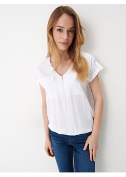 Mohito - Biała bluzka z wiskozy - biały ze sklepu Mohito w kategorii Bluzki damskie - zdjęcie 170654847