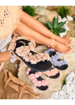 Royalfashion Beżowe sandały damskie z kwiatuszkami Alferroy ze sklepu royalfashion.pl w kategorii Sandały damskie - zdjęcie 170661825