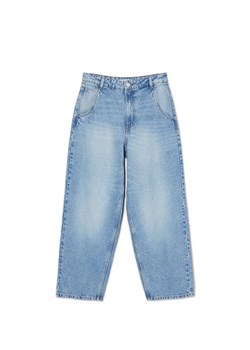 Cropp - Klasyczne jeansy baggy z efektem sprania - niebieski ze sklepu Cropp w kategorii Jeansy damskie - zdjęcie 170664156