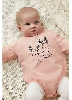 Różowe body dresowe niemowlęce z długim rękawem z króliczkami ze sklepu 5.10.15 w kategorii Body niemowlęce - zdjęcie 170697788