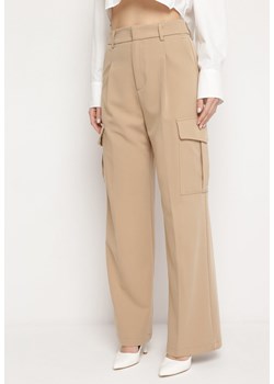 Beżowe Eleganckie Spodnie z Szerokimi Kieszeniami Cargo i Wysoką Talią Akeldia ze sklepu Born2be Odzież w kategorii Spodnie damskie - zdjęcie 170701366