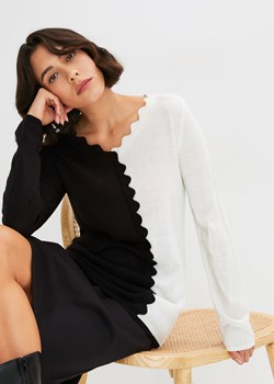 Sweter z efektem założenia kopertowego ze sklepu bonprix w kategorii Swetry damskie - zdjęcie 170707238