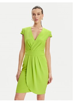 Rinascimento Sukienka koktajlowa CFC0117720003 Zielony Regular Fit ze sklepu MODIVO w kategorii Sukienki - zdjęcie 170712905