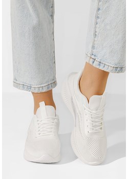 Białe buty sportowe damskie Korelea ze sklepu Zapatos w kategorii Buty sportowe damskie - zdjęcie 170715787