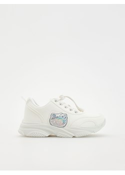 Reserved - Sneakersy Hello Kitty - biały ze sklepu Reserved w kategorii Buty sportowe dziecięce - zdjęcie 170721098
