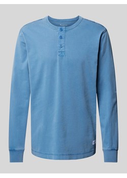 Bluzka z długim rękawem o kroju regular fit z krótką listwą guzikową ze sklepu Peek&Cloppenburg  w kategorii T-shirty męskie - zdjęcie 170729347
