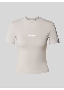 T-shirt z wyhaftowanym logo ze sklepu Peek&Cloppenburg  w kategorii Bluzki damskie - zdjęcie 170729498